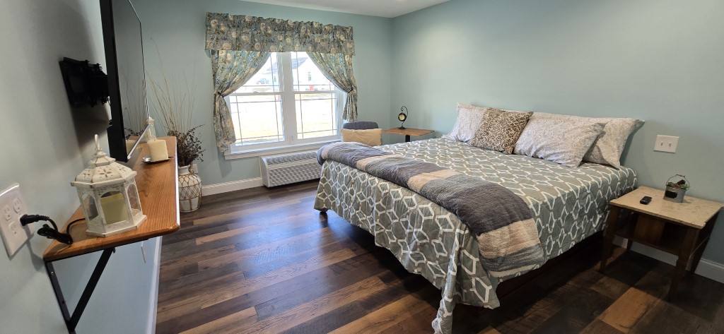 View of Suite 4 facing bed at the London Guest House